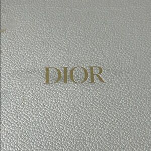 Dior 500 piece puzzle